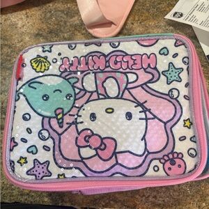 Hello Kitty lunch box 💙